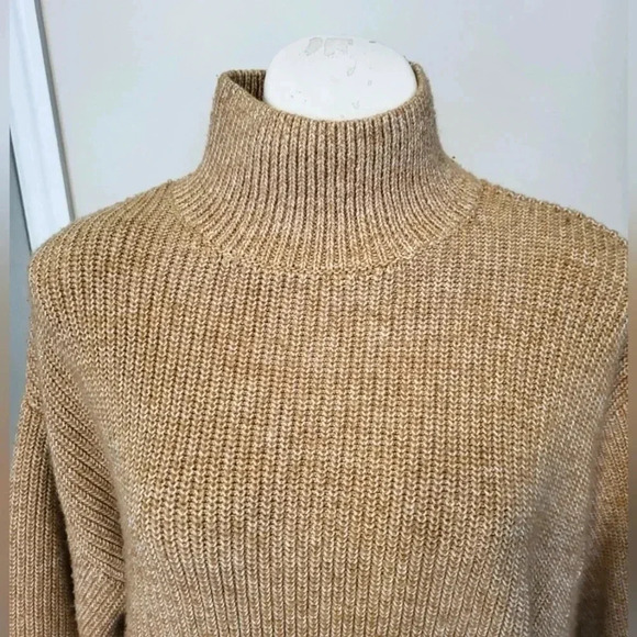 H&M Drop Sleeve Turtleneck Wool Blend Tan Sweater(Small) - Picture 3 of 8